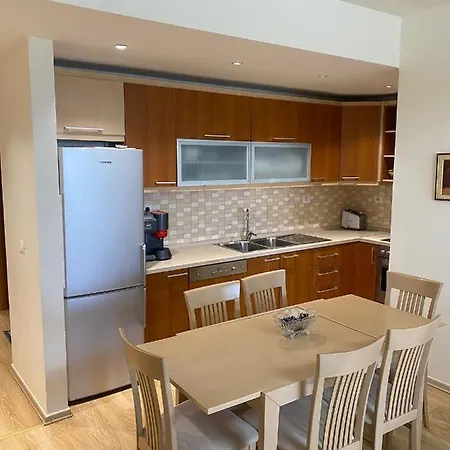 Daire Cactus Coastal: 3-bedroom Ii Avlonya
